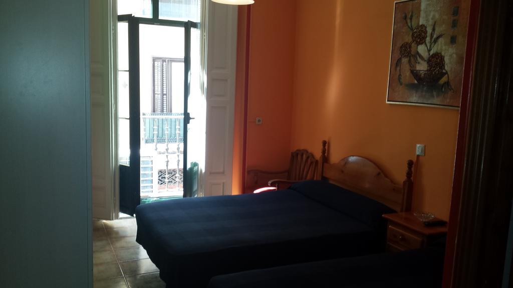 مدريد Hostal Rico المظهر الخارجي الصورة