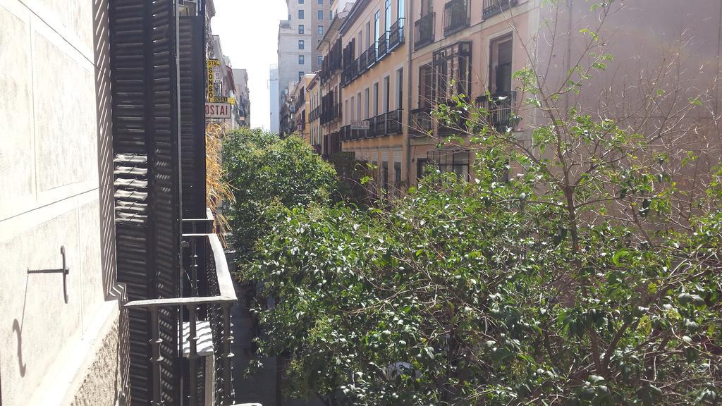 مدريد Hostal Rico المظهر الخارجي الصورة