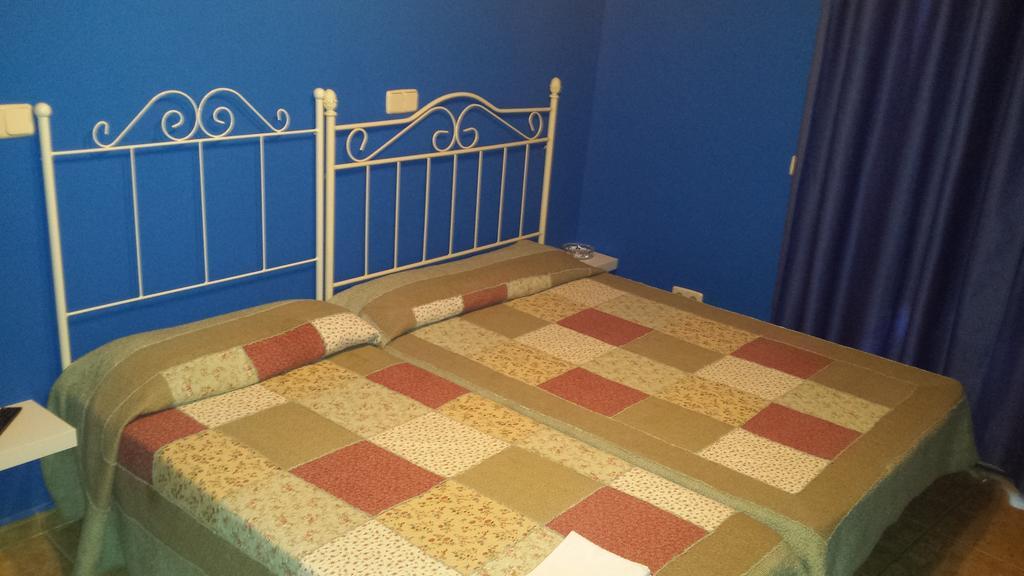مدريد Hostal Rico المظهر الخارجي الصورة