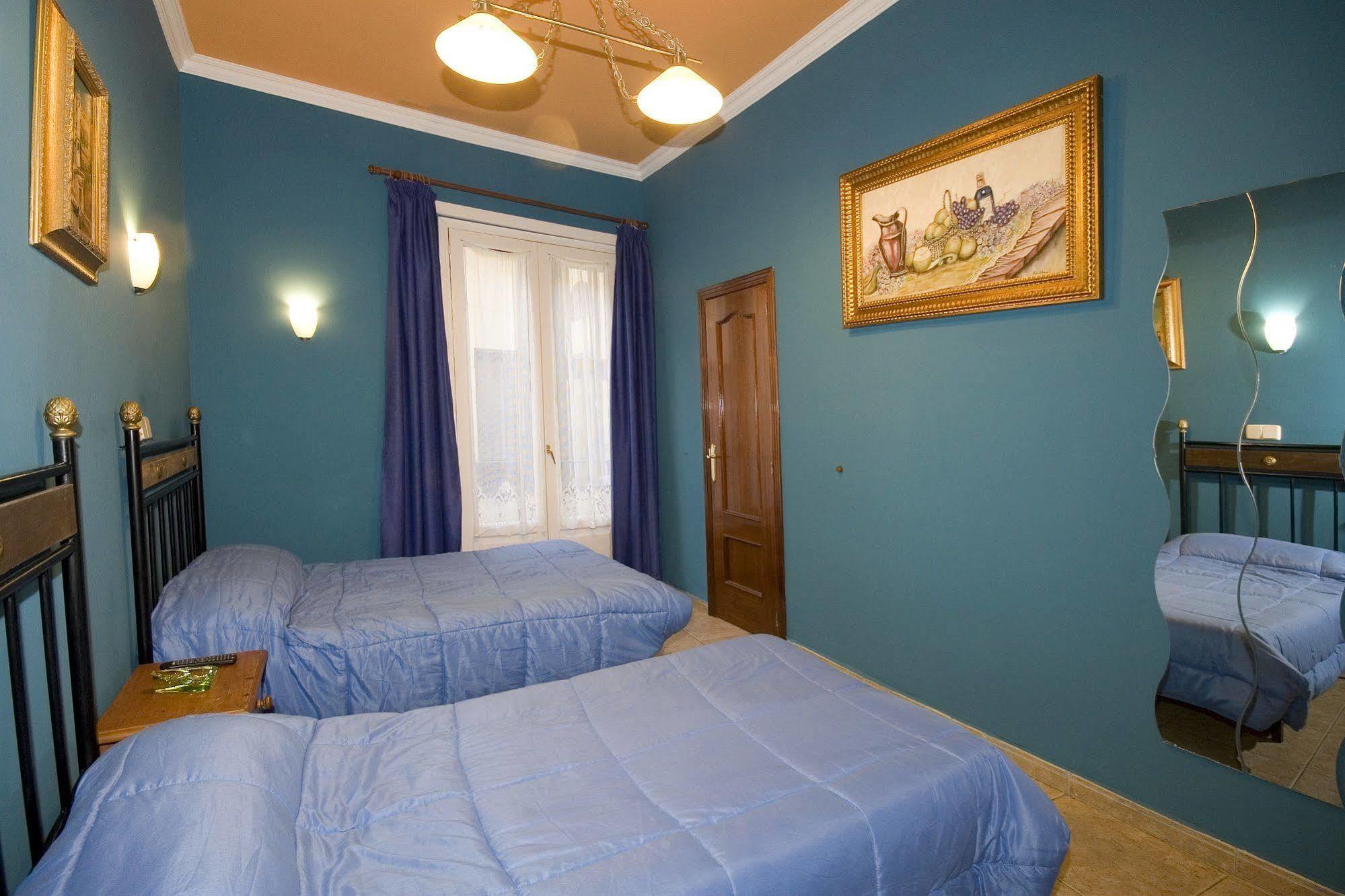 مدريد Hostal Rico المظهر الخارجي الصورة