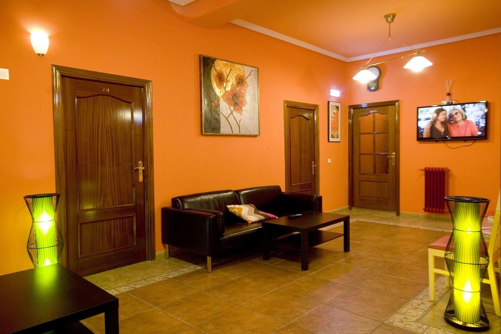 مدريد Hostal Rico المظهر الخارجي الصورة